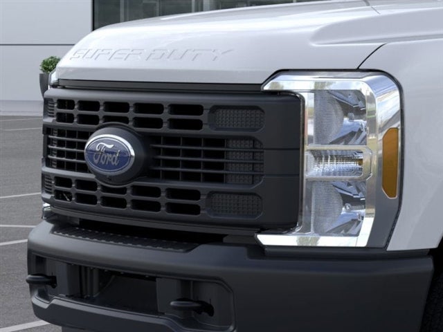 2025 Ford Super Duty F-350® XL