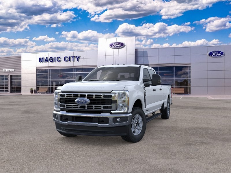 2026 Ford Super Duty F-350® XLT