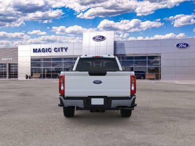 2026 Ford Super Duty F-350® XLT
