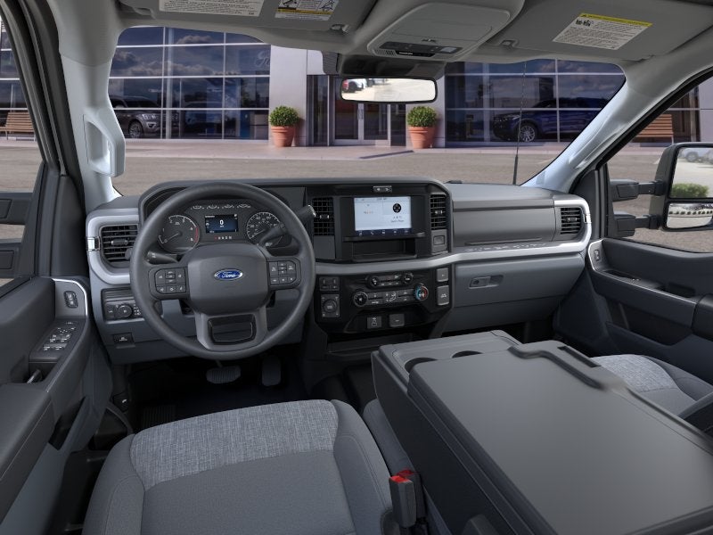 2026 Ford Super Duty F-350® XLT