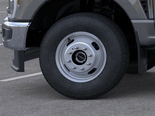 2026 Ford Super Duty F-350® XLT