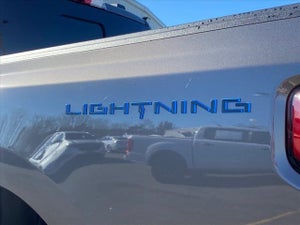 2023 Ford F-150 Lightning AWD Lariat 4dr SuperCrew 5.5 ft. SB