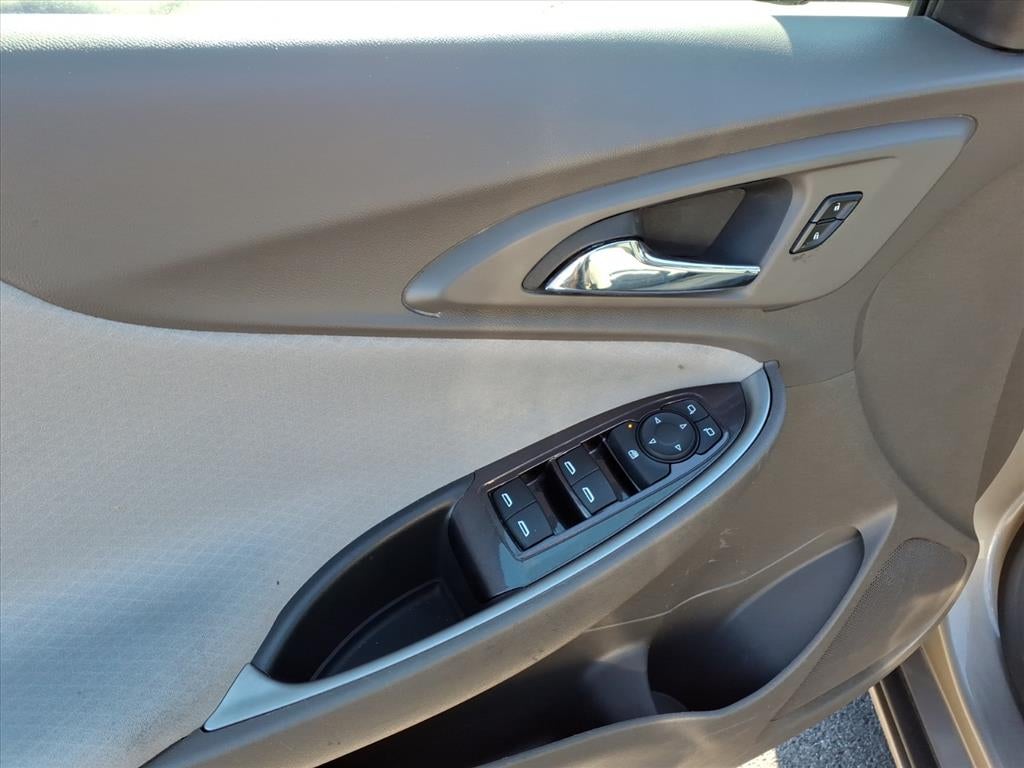 2022 Chevrolet Malibu FWD LS