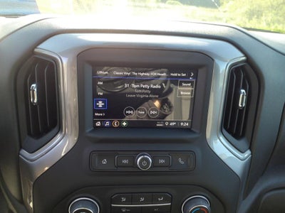 2024 Chevrolet Silverado 1500 4WD Crew Cab Short Bed Custom