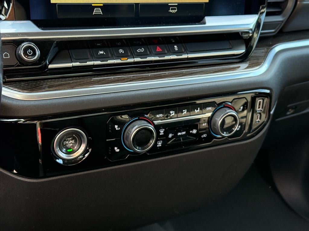 2022 Chevrolet Silverado 1500 4WD Crew Cab Short Bed LT with 2FL