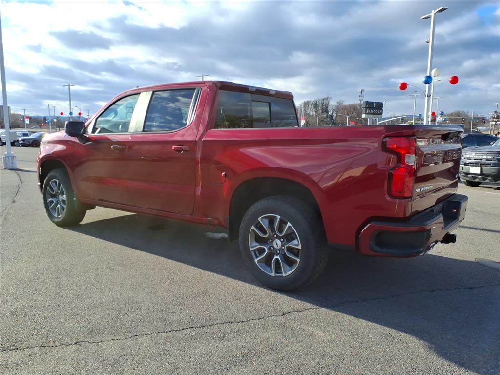 2022 Chevrolet Silverado 1500 4WD Crew Cab Short Bed RST