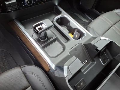 2026 Chevrolet Silverado 1500 4WD Crew Cab Short Bed High Country