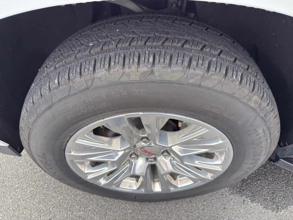 2024 GMC Yukon 4WD Denali