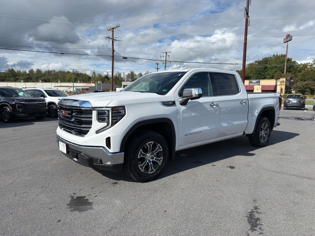 2025 GMC Sierra 1500 4WD Crew Cab Short Box SLT