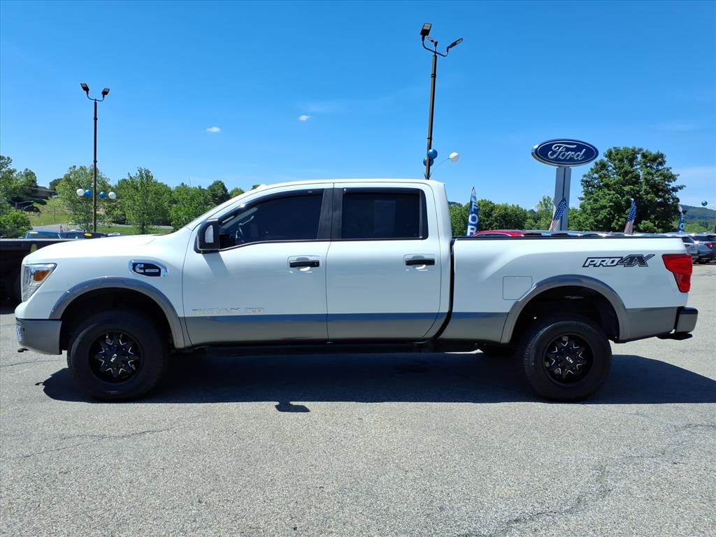 2018 Nissan TITAN XD PRO-4X Diesel