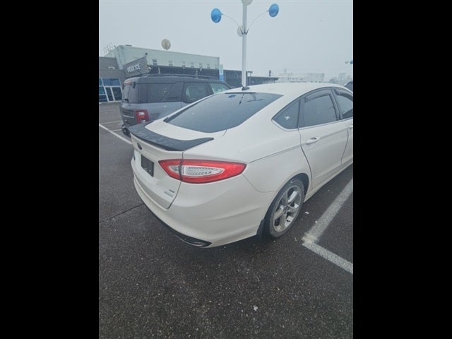 2015 Ford Fusion SE