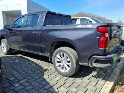 2022 Chevrolet Silverado 1500 4WD Crew Cab Short Bed Custom