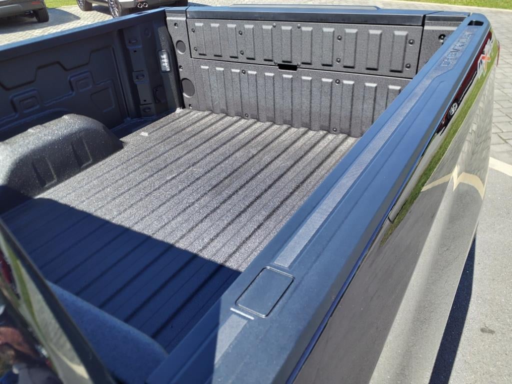 2024 Chevrolet Silverado 1500 4WD Crew Cab Short Bed RST