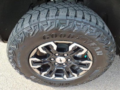 2023 Chevrolet Silverado 1500 4WD Crew Cab Short Bed ZR2