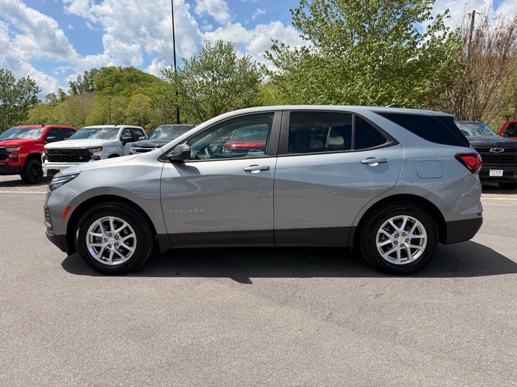 2023 Chevrolet Equinox FWD LS