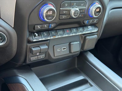 2021 GMC Sierra 1500 4WD Crew Cab Short Box SLT