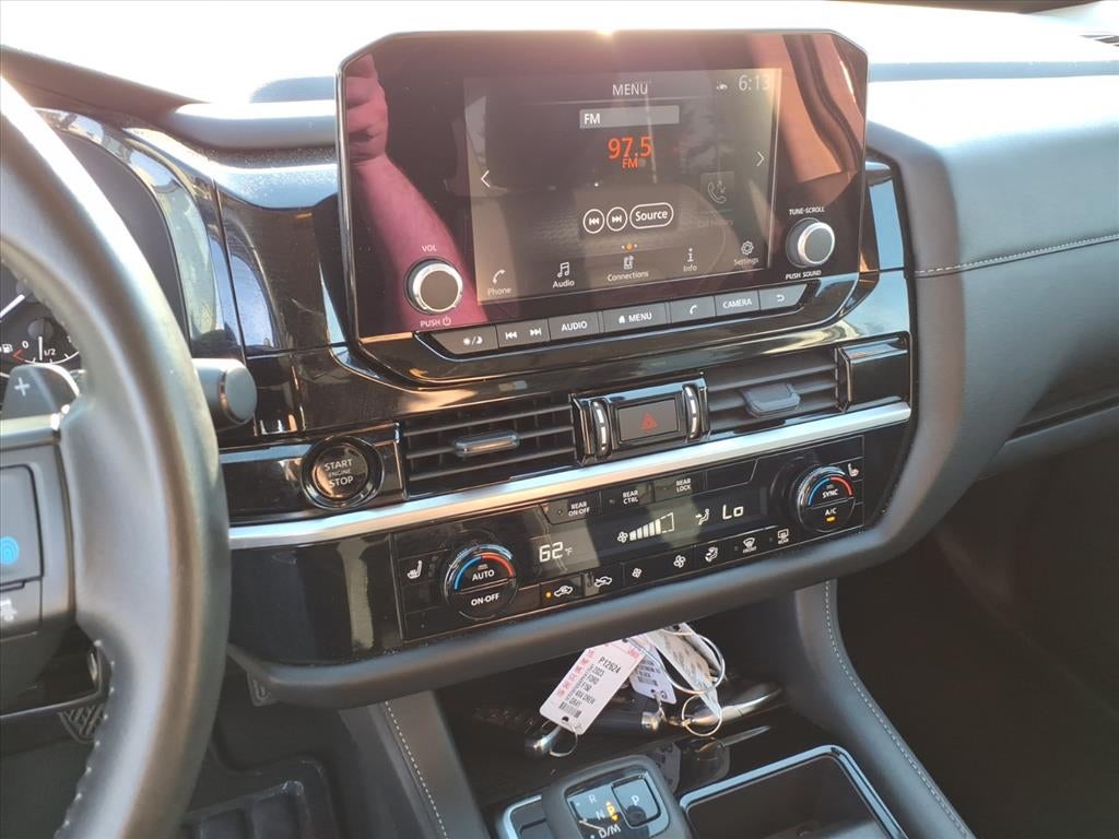 2025 Nissan Pathfinder SV 4WD