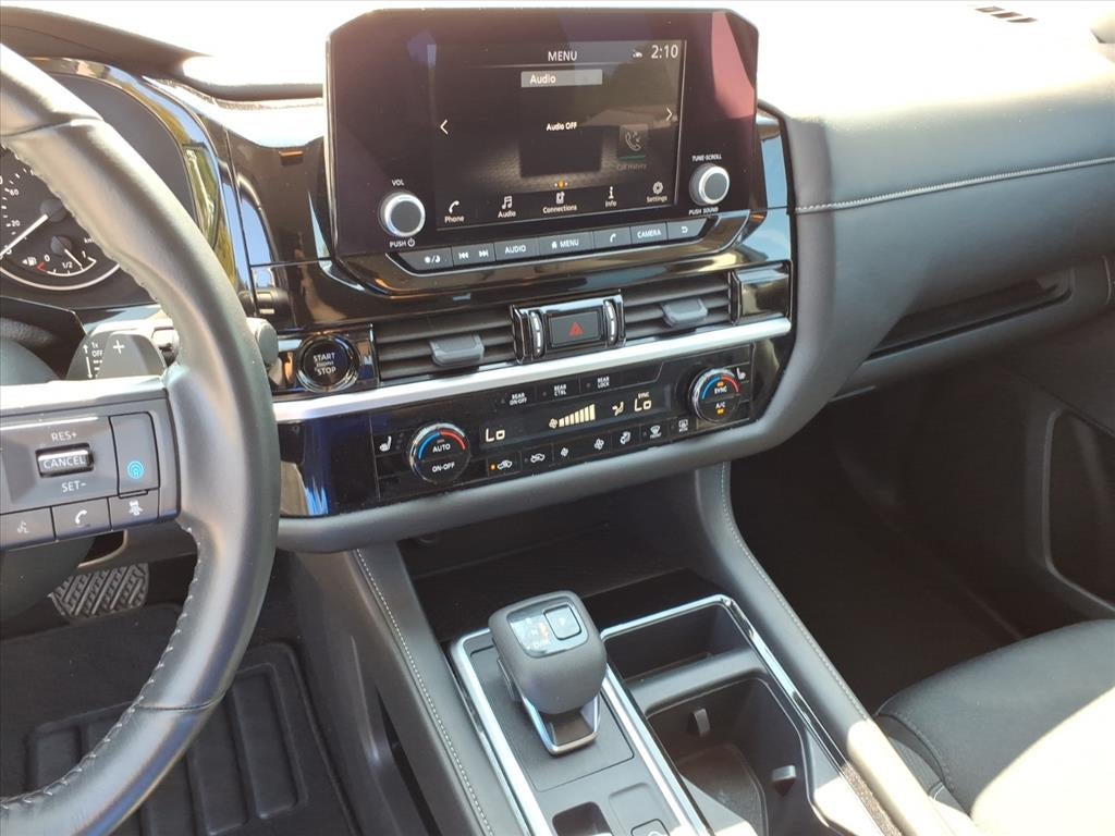 2025 Nissan Pathfinder SV 4WD