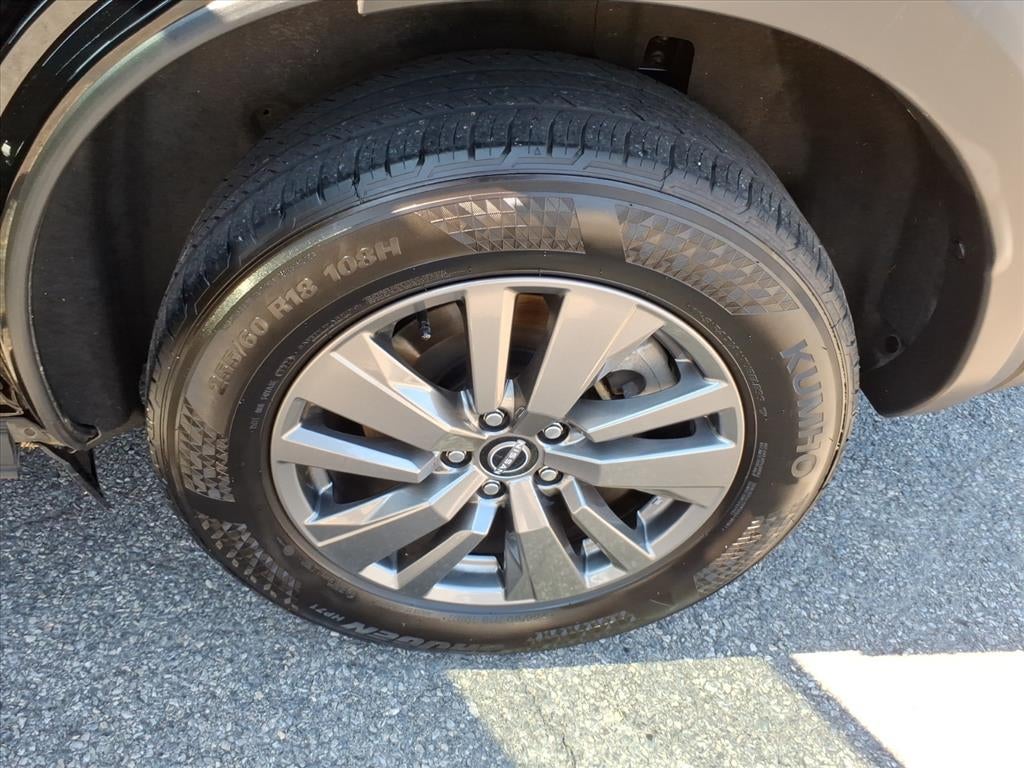 2025 Nissan Pathfinder SV 4WD