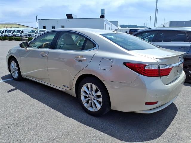 2013 Lexus ES 300h 300h