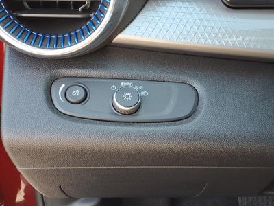 2025 Chevrolet Trax FWD LT