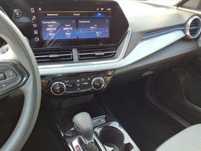 2025 Chevrolet Trax FWD LT