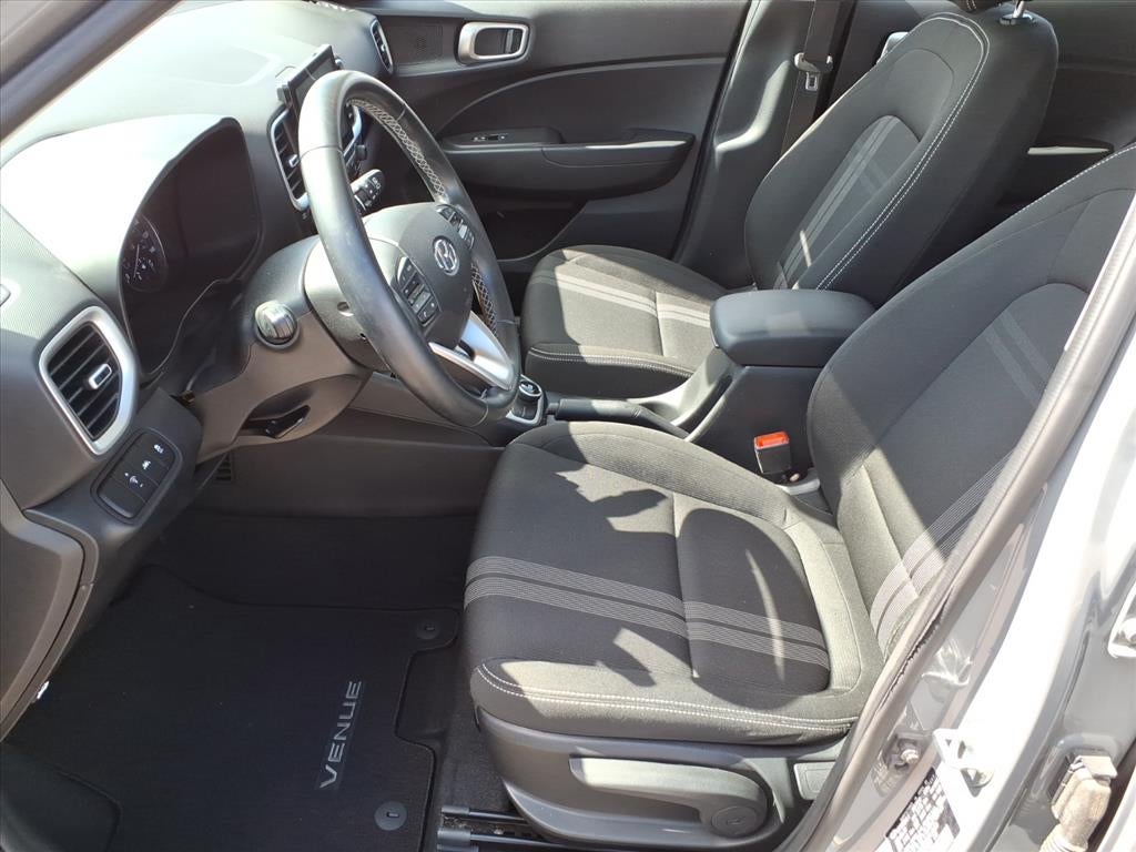 2022 Hyundai Venue SEL