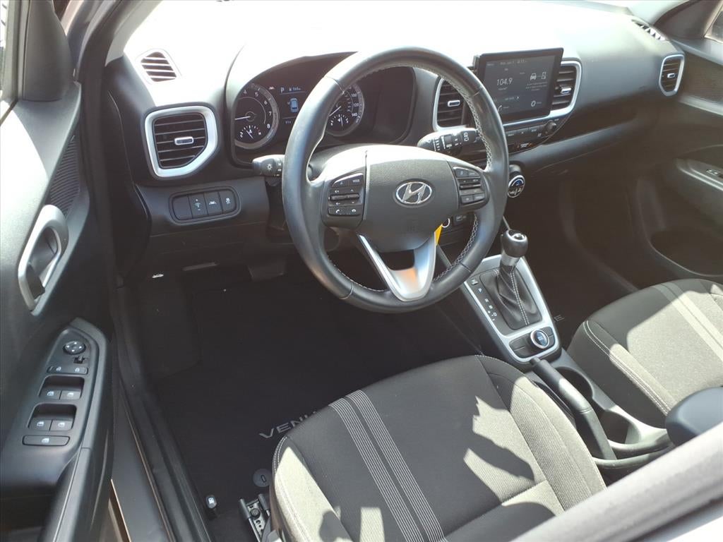 2022 Hyundai Venue SEL